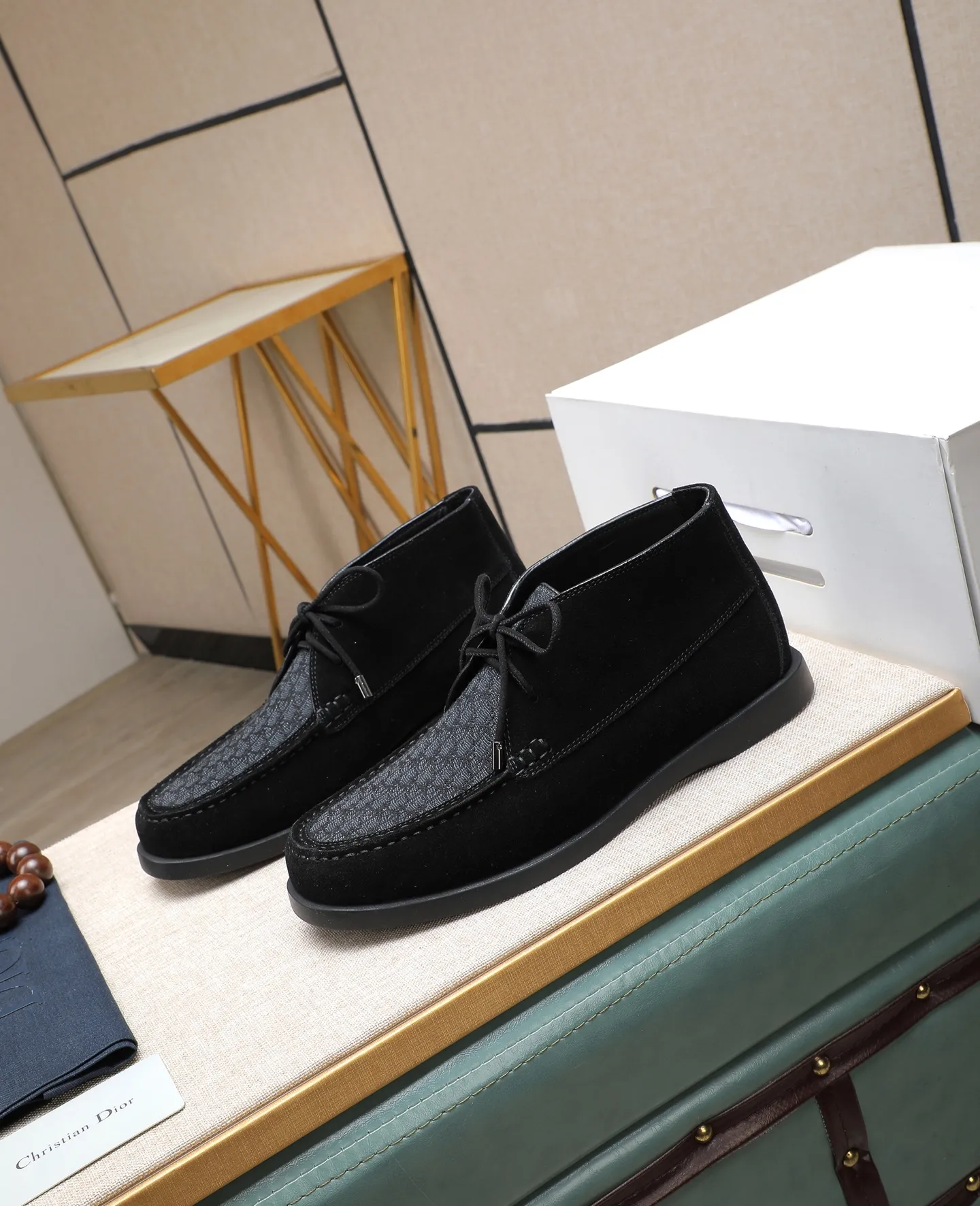 Men's shoes 💰600💰Water-dyed cow lining Original order quality Dior —🆘. Dior Original order purchase, high-end leather shoes, fabric: Made of Italian imported cowhide➕Water-dyed cow lining/cowhide lining➕Specially available original outsole, fine workmanship, real-life photos🎬Size: 38-44 (with full set of packaging)